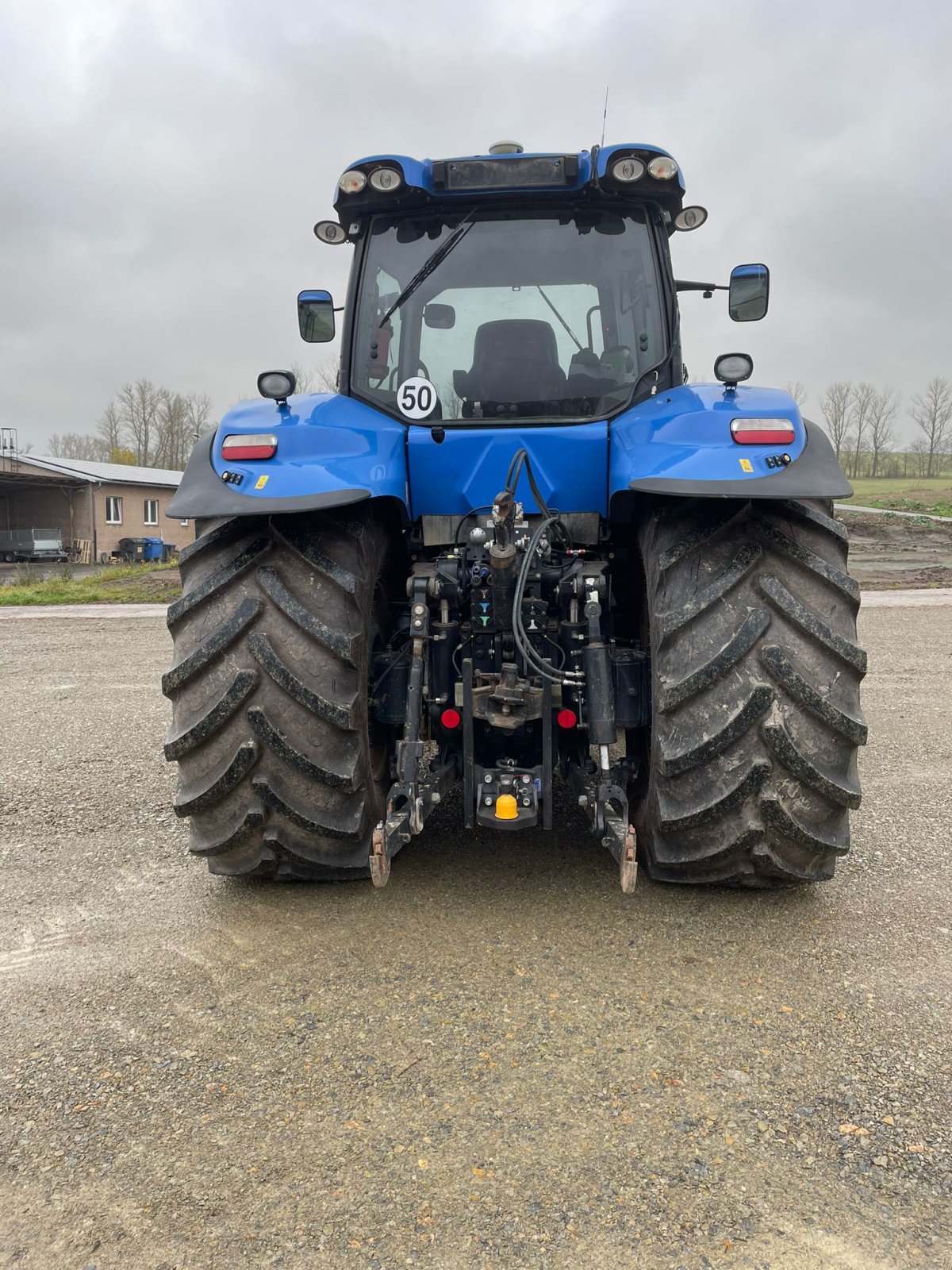 Traktor Türe ait New Holland T8.390, Gebrauchtmaschine içinde Dillstädt (resim 4)