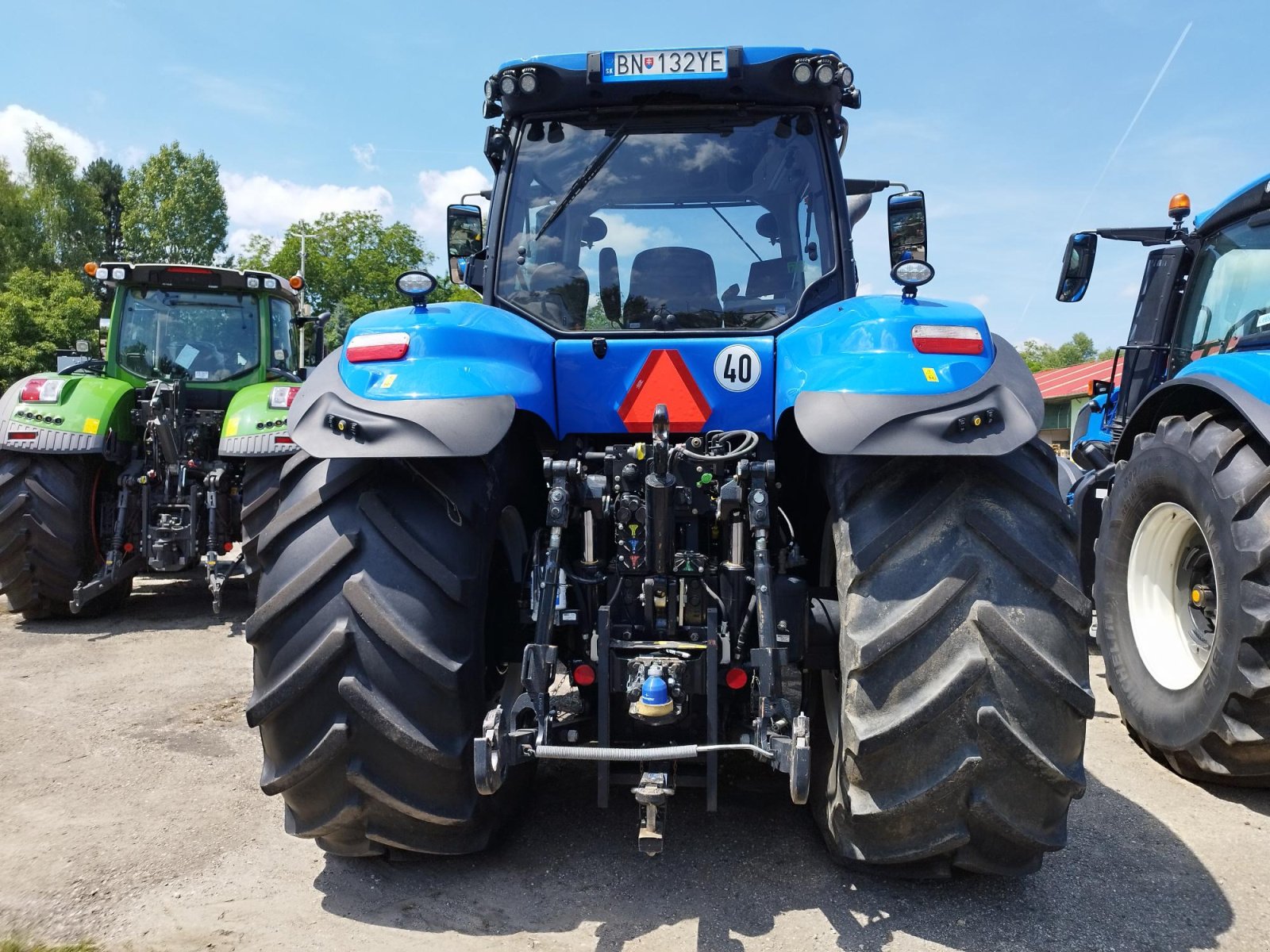 Traktor του τύπου New Holland T8.410, Gebrauchtmaschine σε Nitra (Φωτογραφία 3)
