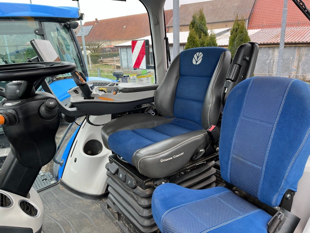 Traktor Türe ait New Holland T8.435 AC Stage 5, Vorführmaschine içinde Ebersbach (resim 20)