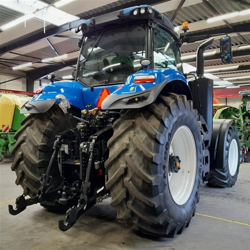 Traktor typu New Holland T8.435 Med GPS - 3 ÅR TIL 1,99% I RENTE, Gebrauchtmaschine v Horsens (Obrázok 7)