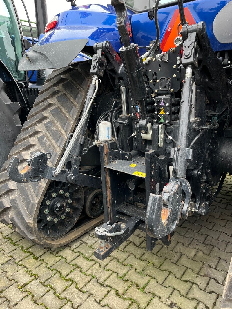 Traktor del tipo New Holland T8.435 Track AC Stage 5, Vorführmaschine In Ebersbach (Immagine 15)