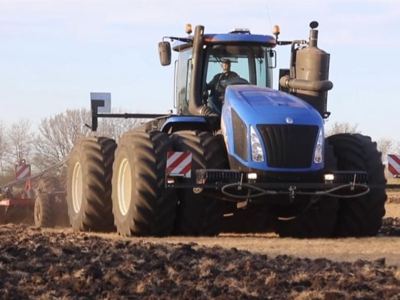 Traktor Türe ait New Holland T9.700 Under klargøring, Gebrauchtmaschine içinde Gjerlev J. (resim 1)