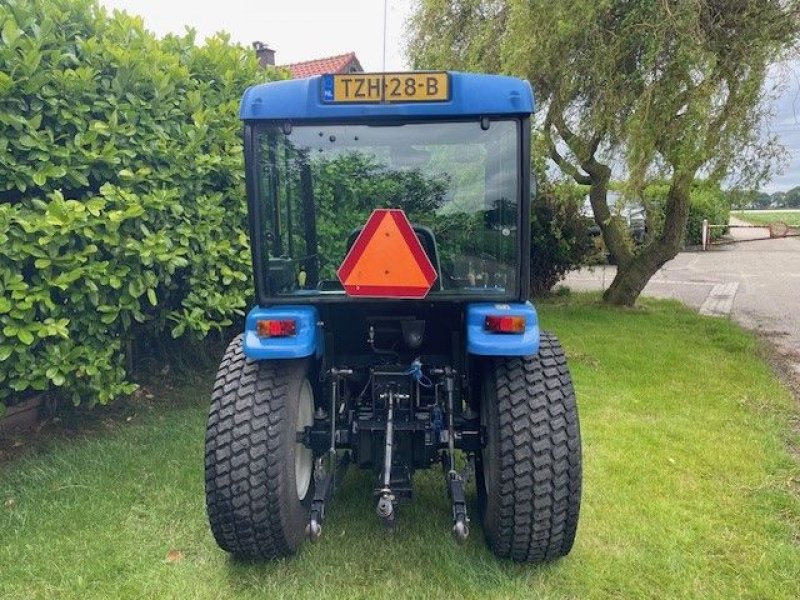 Traktor Türe ait New Holland TC31DA, Gebrauchtmaschine içinde Klaaswaal (resim 5)