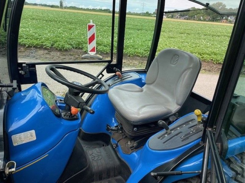 Traktor Türe ait New Holland TC31DA, Gebrauchtmaschine içinde Klaaswaal (resim 9)