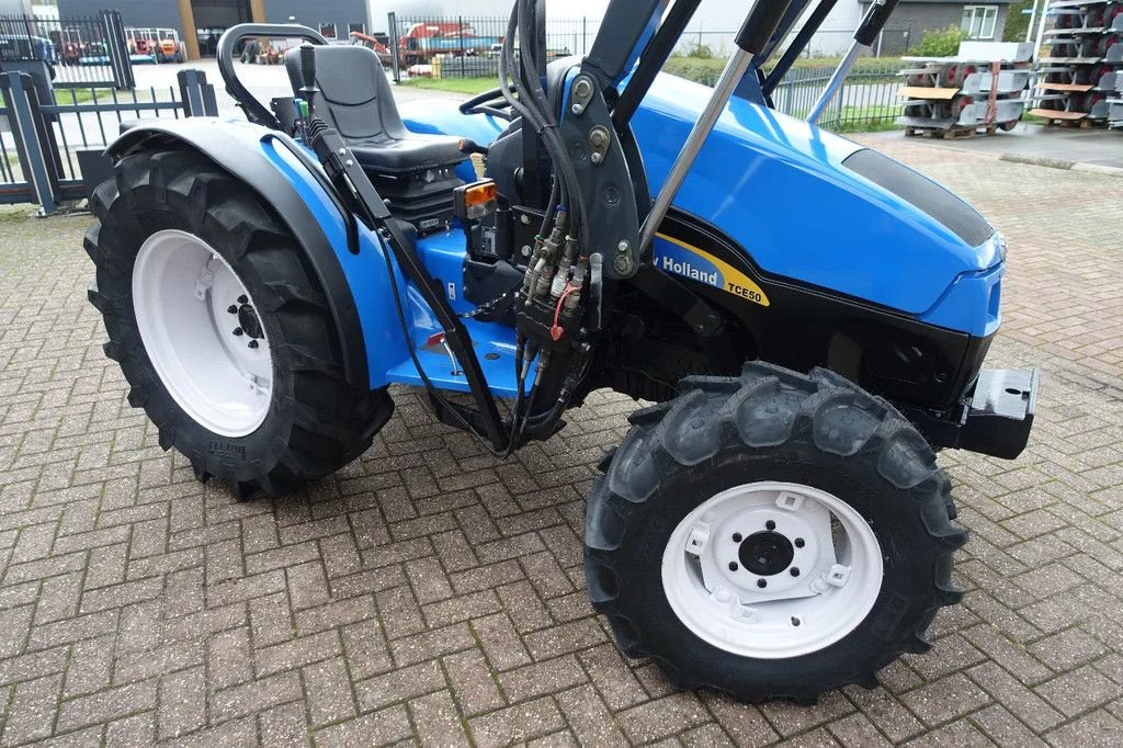 Traktor of the type New Holland TCE45 4wd / 02755 Draaiuren / Voorlader, Gebrauchtmaschine in Swifterband (Picture 2)