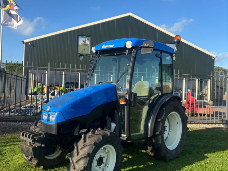 Traktor des Typs New Holland Tce45, Gebrauchtmaschine in Wadenoijen