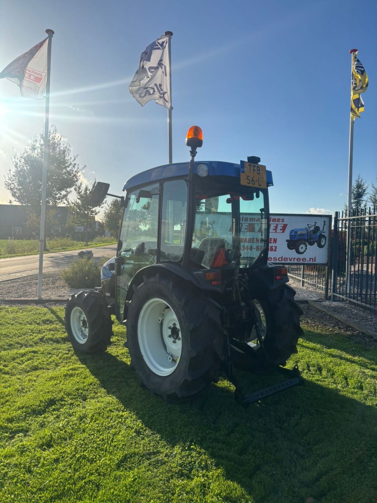 Traktor van het type New Holland Tce45, Gebrauchtmaschine in Wadenoijen (Foto 3)