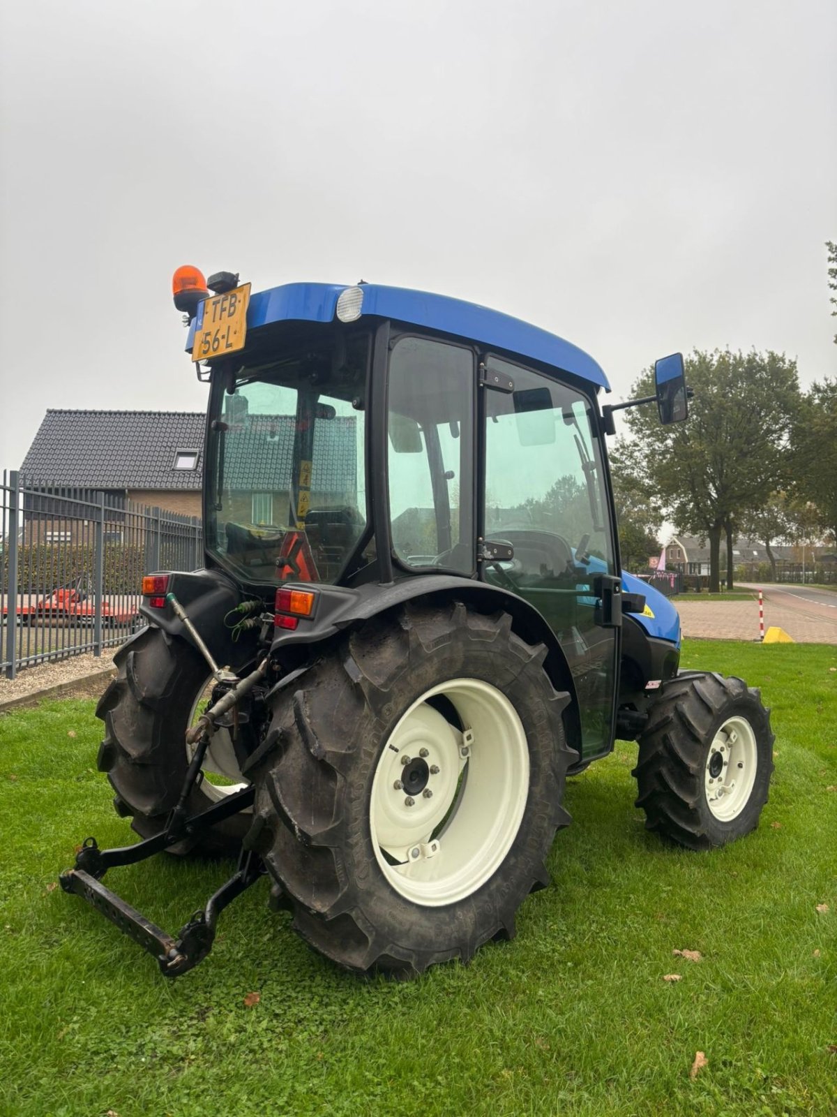 Traktor of the type New Holland Tce45, Gebrauchtmaschine in Wadenoijen (Picture 2)