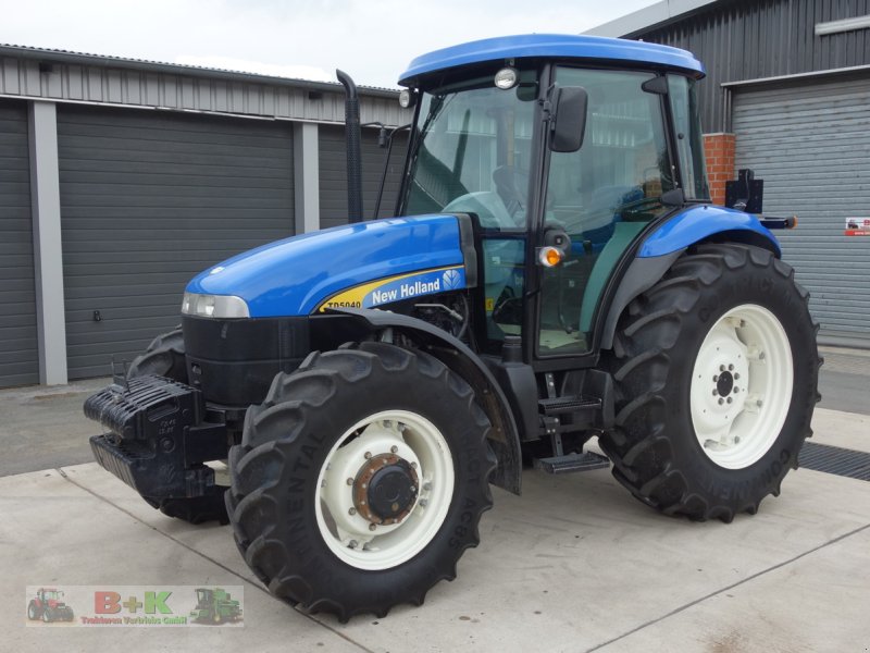 Traktor des Typs New Holland TD 5040, Gebrauchtmaschine in Kettenkamp (Bild 1)