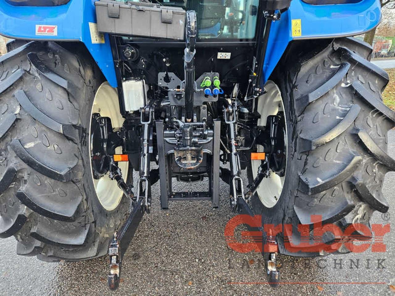 Traktor del tipo New Holland TD 5.85 CAB 4WD MY18, Gebrauchtmaschine In Ampfing (Immagine 4)