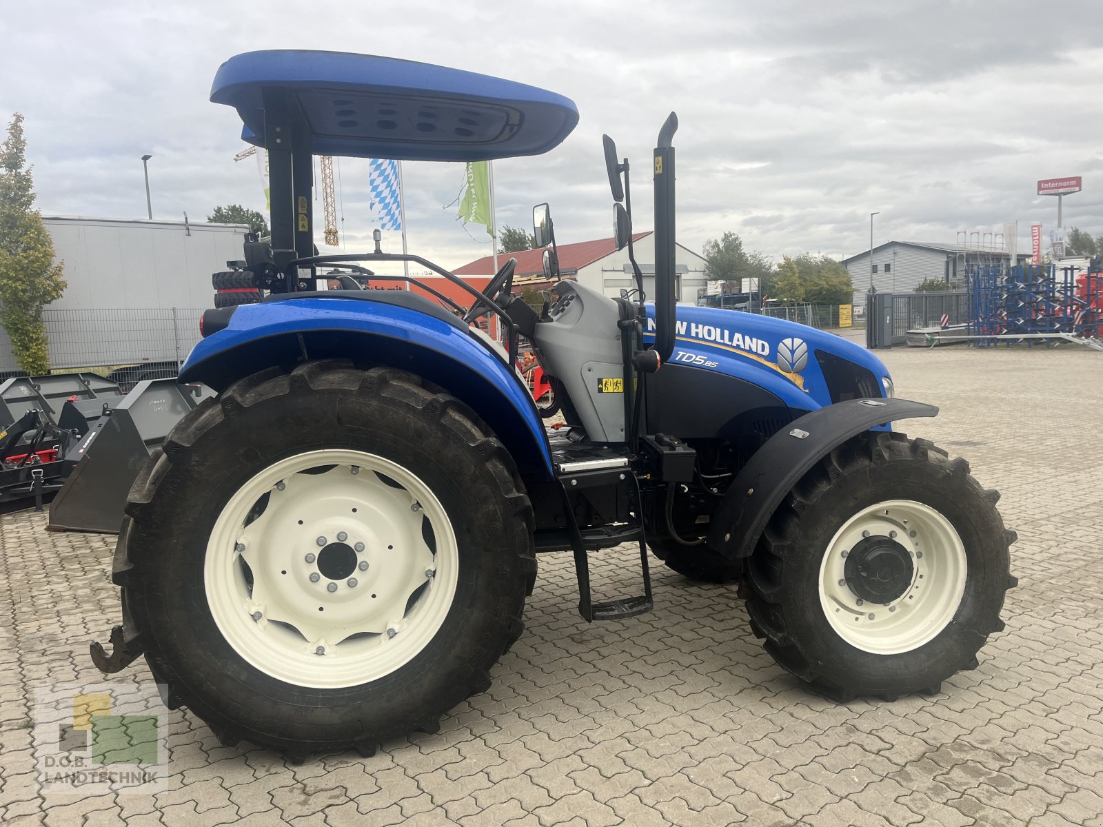 Traktor typu New Holland TD 5.85, Gebrauchtmaschine w Langweid am Lech (Zdjęcie 3)