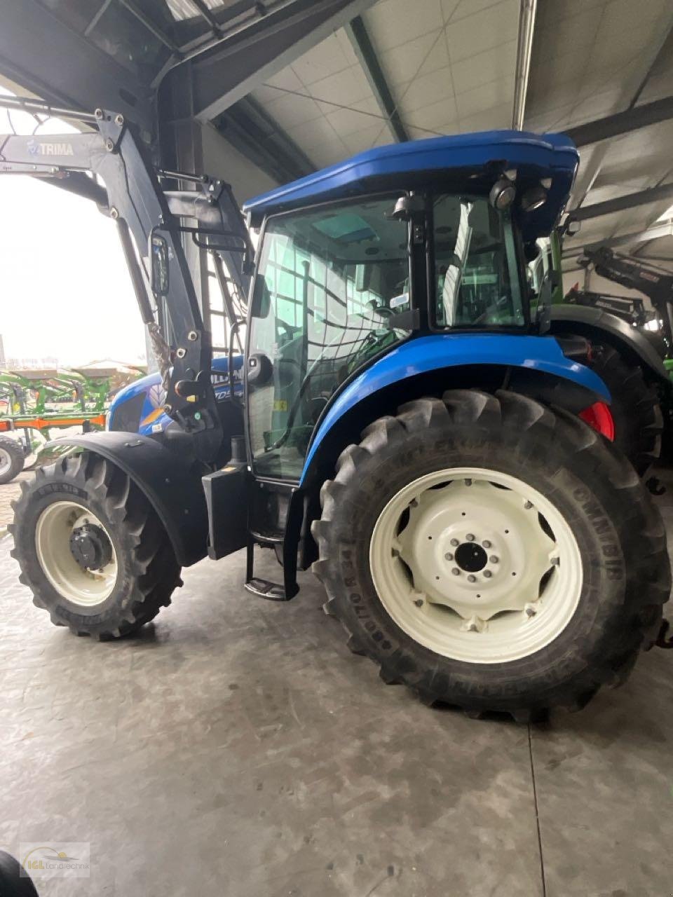 Traktor del tipo New Holland TD 5.85, Gebrauchtmaschine In Pfreimd (Immagine 2)