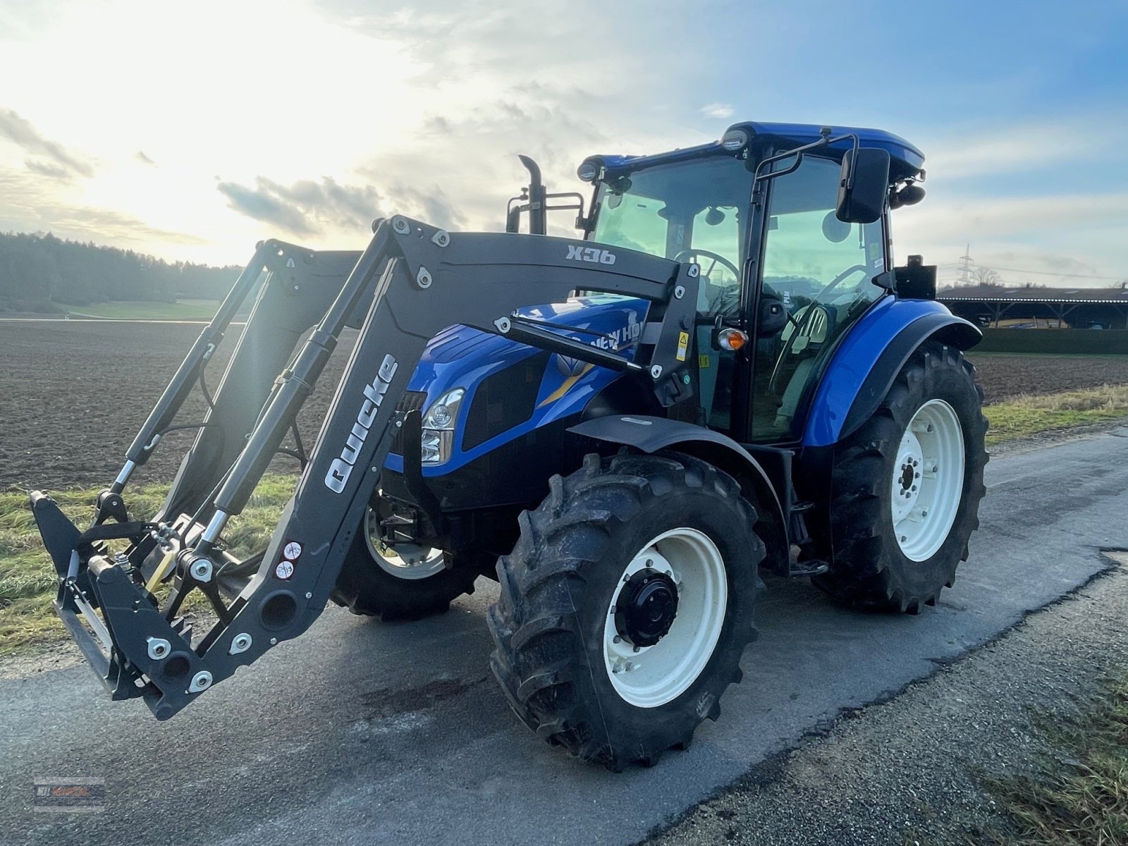 Traktor του τύπου New Holland TD 5.85, Gebrauchtmaschine σε Lichtenfels (Φωτογραφία 1)