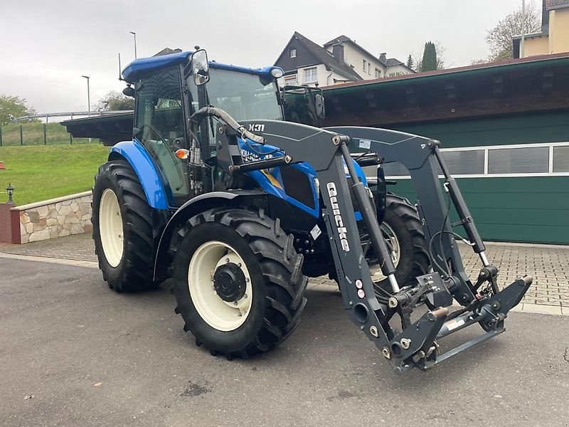 Traktor of the type New Holland TD 5.95 /5050 ä 5.65 5.85 5.105 Allradtraktor mit Frontlader + Klima erst 2090 Std.!, Gebrauchtmaschine in Niedernhausen OT Engenhahn (Picture 2)