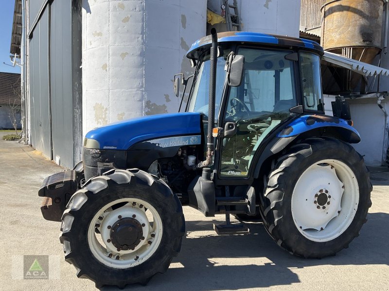 Traktor of the type New Holland TD 90 D, Gebrauchtmaschine in Markt Hartmannsdorf