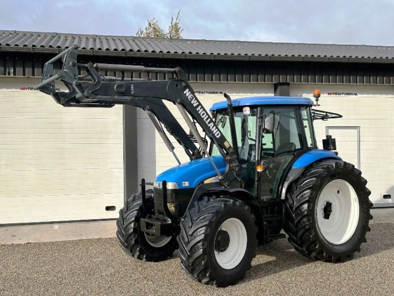 Traktor Türe ait New Holland TD 90, Gebrauchtmaschine içinde Linde (dr) (resim 2)