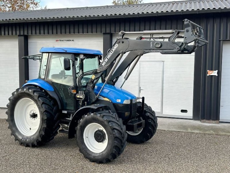 Traktor Türe ait New Holland TD 90, Gebrauchtmaschine içinde Linde (dr) (resim 5)