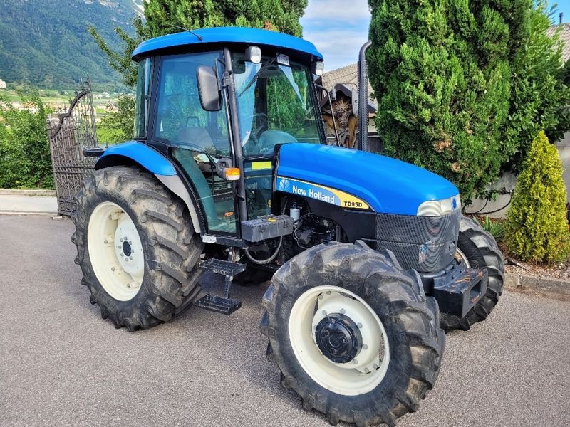 Traktor du type New Holland TD 95 D - GB116, Gebrauchtmaschine en Eppan (BZ) (Photo 1)