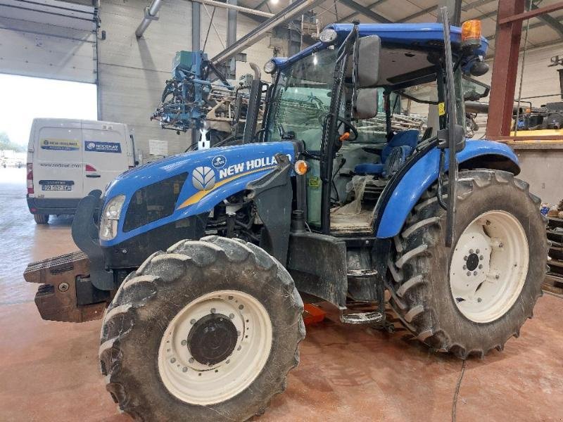 Traktor des Typs New Holland TD5-95, Gebrauchtmaschine in CHAUMONT (Bild 4)