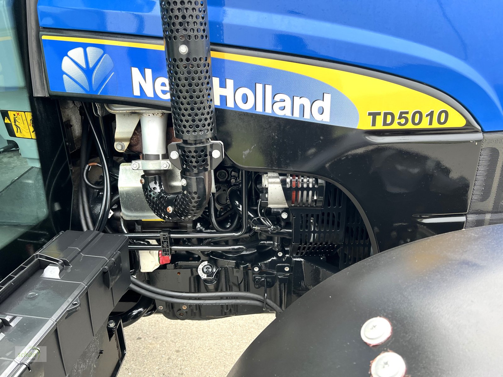 Traktor des Typs New Holland TD5010 - nur 800 Stunden !!! ähnlich Case JX 60 - TD 5010, Gebrauchtmaschine in Burgrieden (Bild 10)