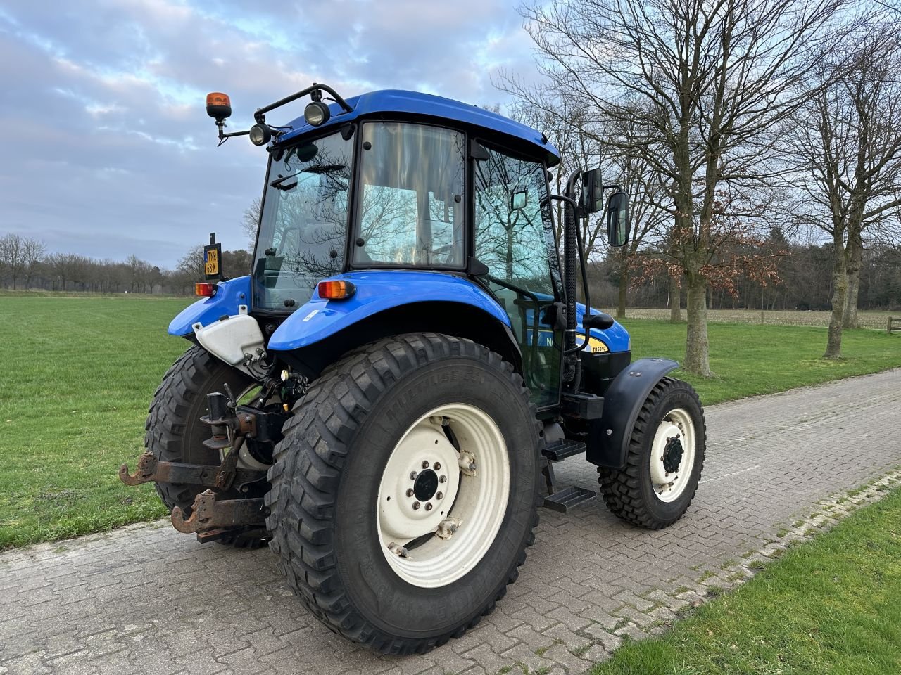 Traktor van het type New Holland TD5010, Gebrauchtmaschine in Almen (Foto 3)