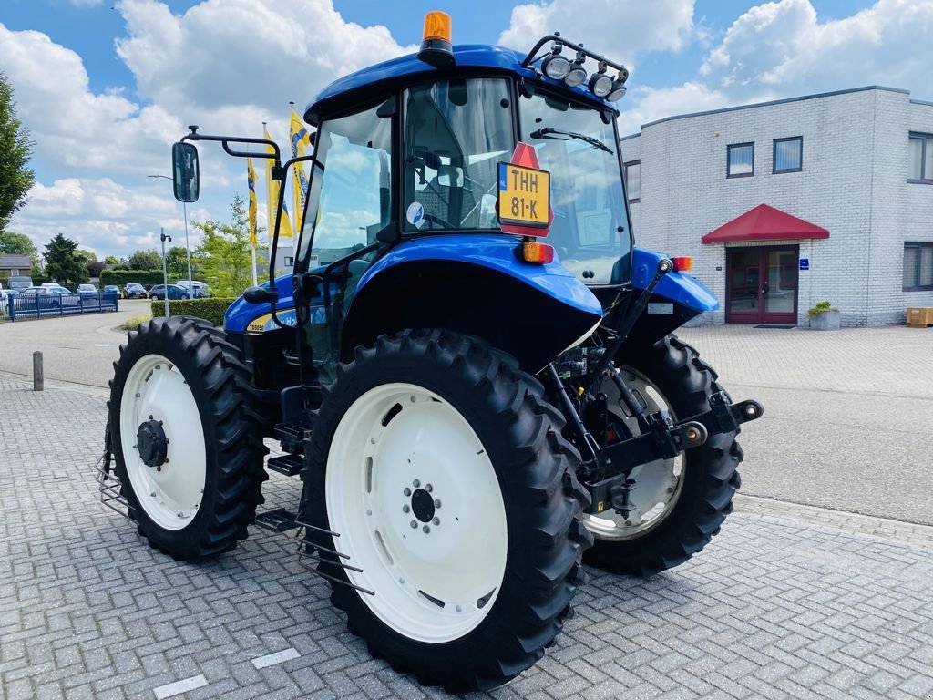 Traktor van het type New Holland TD5050 HIGH CLEARANCE, Gebrauchtmaschine in BOEKEL (Foto 8)