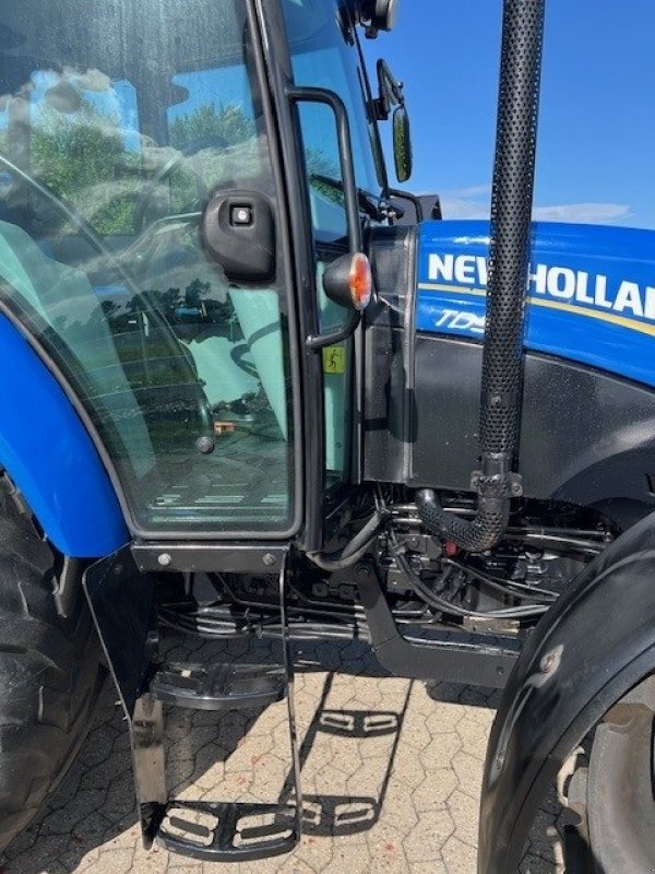 Traktor Türe ait New Holland TD5.115 med frontlift, Gebrauchtmaschine içinde Horsens (resim 6)