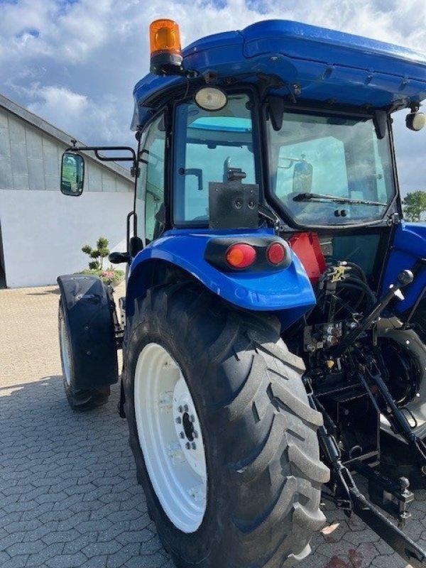 Traktor of the type New Holland TD5.115 med frontlift, Gebrauchtmaschine in Horsens (Picture 4)