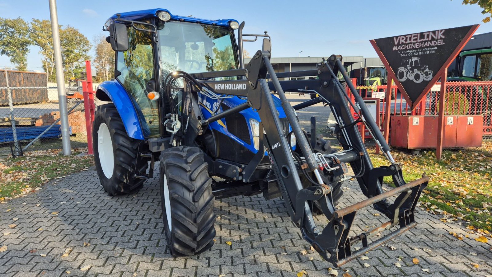 Traktor des Typs New Holland TD5.65 met Frontlader, Gebrauchtmaschine in Schoonebeek (Bild 4)