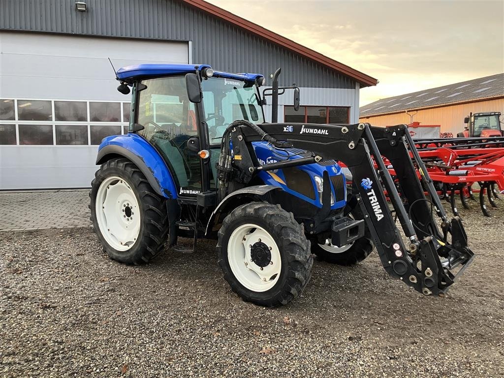 Traktor des Typs New Holland TD5.65 Rigtig Velholdt som ny, Gebrauchtmaschine in Svenstrup J (Bild 1)