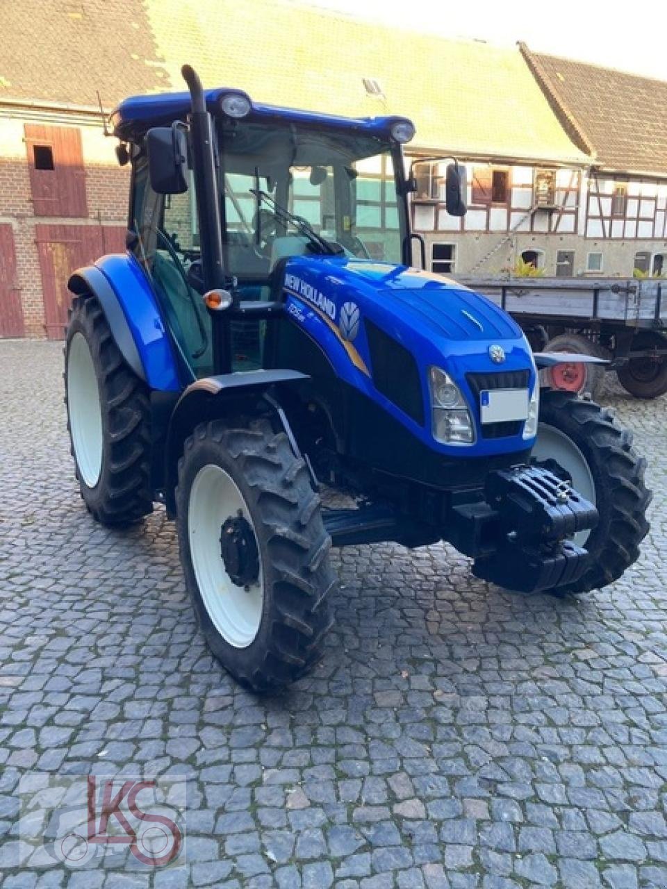 Traktor Türe ait New Holland TD5.85, Gebrauchtmaschine içinde Starkenberg (resim 2)