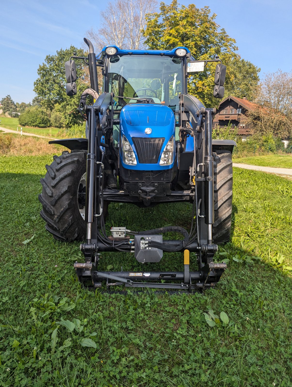 Traktor от тип New Holland TD5.85, Gebrauchtmaschine в Baumgarten (Снимка 2)