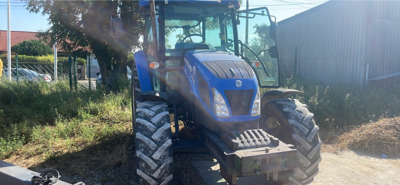 Traktor Türe ait New Holland TD5.95, Gebrauchtmaschine içinde Lalœuf (resim 2)