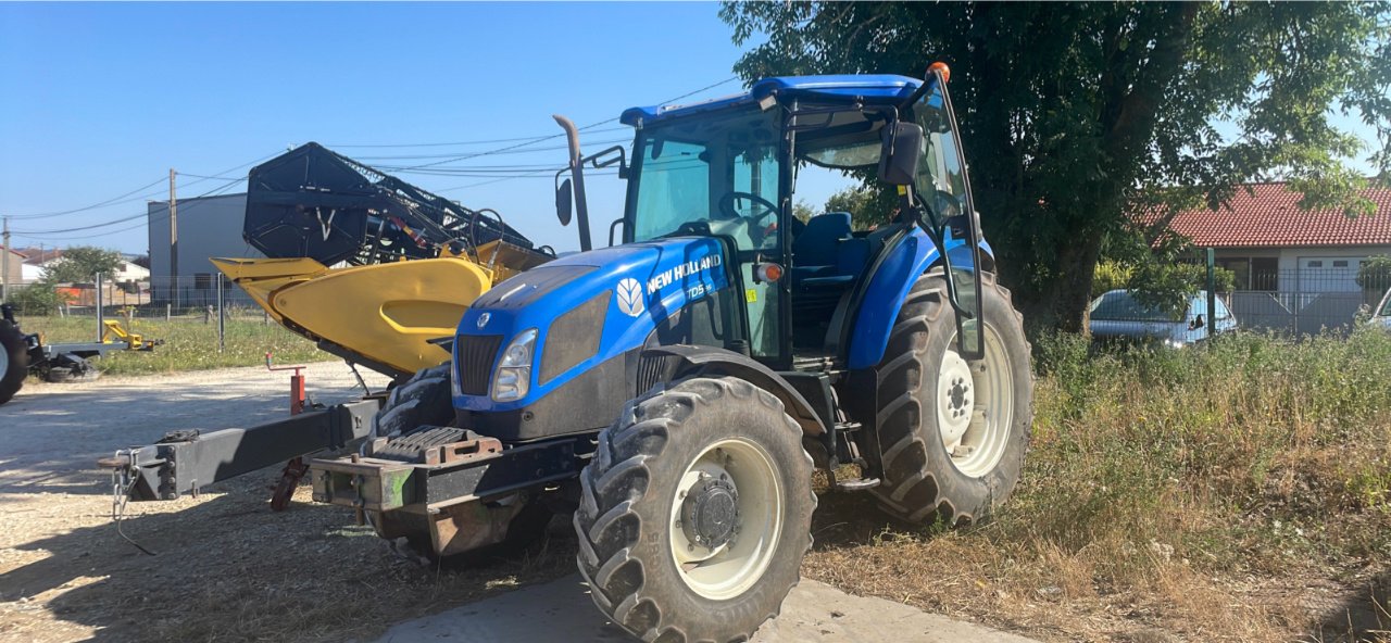 Traktor Türe ait New Holland TD5.95, Gebrauchtmaschine içinde Lalœuf (resim 1)