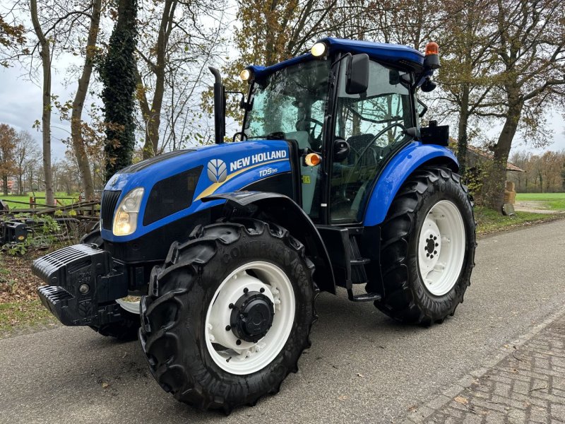 Traktor van het type New Holland TD5.95, Gebrauchtmaschine in Rossum