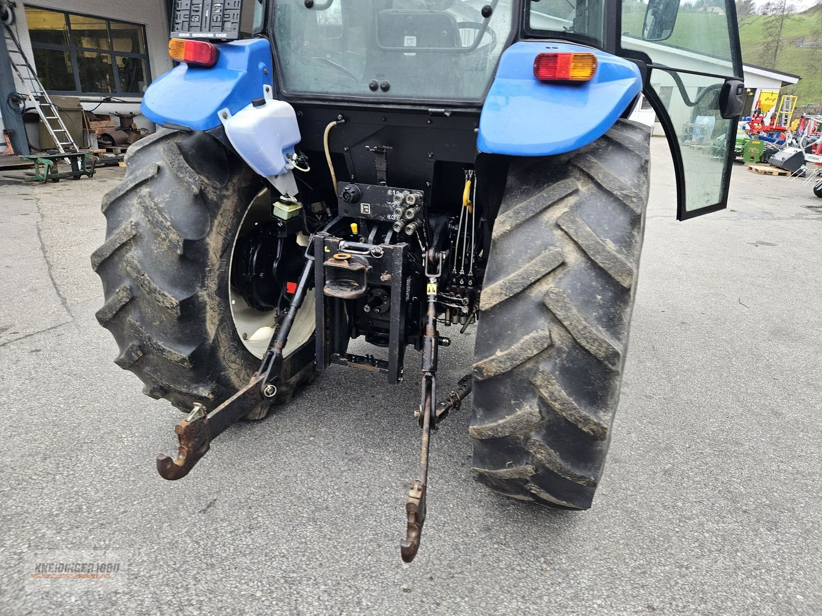 Traktor of the type New Holland TD80D, Gebrauchtmaschine in Altenfelden (Picture 2)