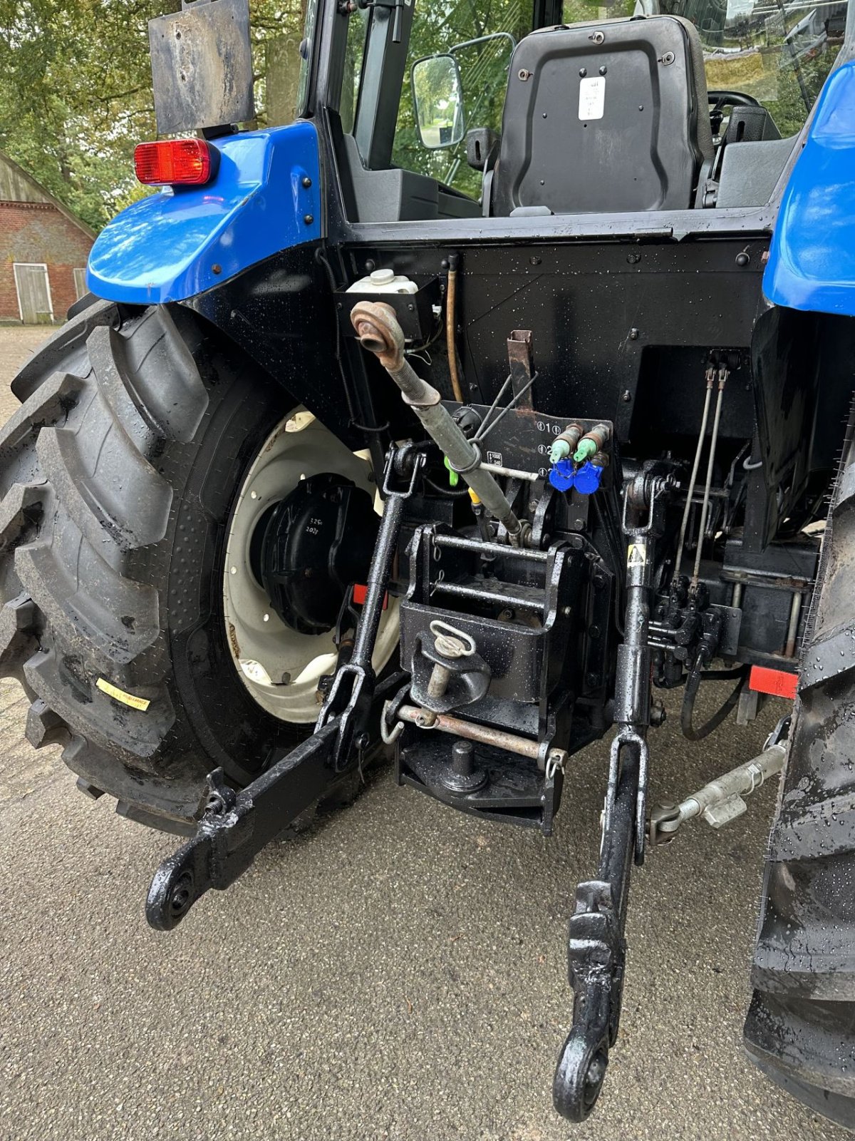 Traktor of the type New Holland TD85D, Gebrauchtmaschine in Rossum (Picture 5)