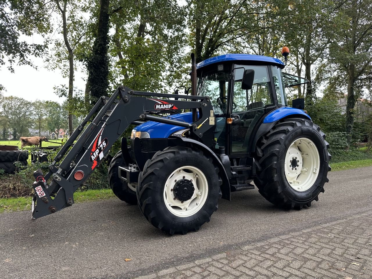 Traktor za tip New Holland TD85D, Gebrauchtmaschine u Rossum (Slika 1)