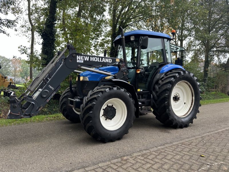 Traktor typu New Holland TD90D, Gebrauchtmaschine v Rossum