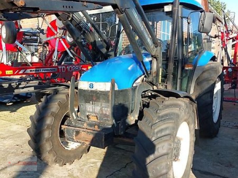 Traktor tip New Holland TD95D, Gebrauchtmaschine in Tewel (Poză 1)