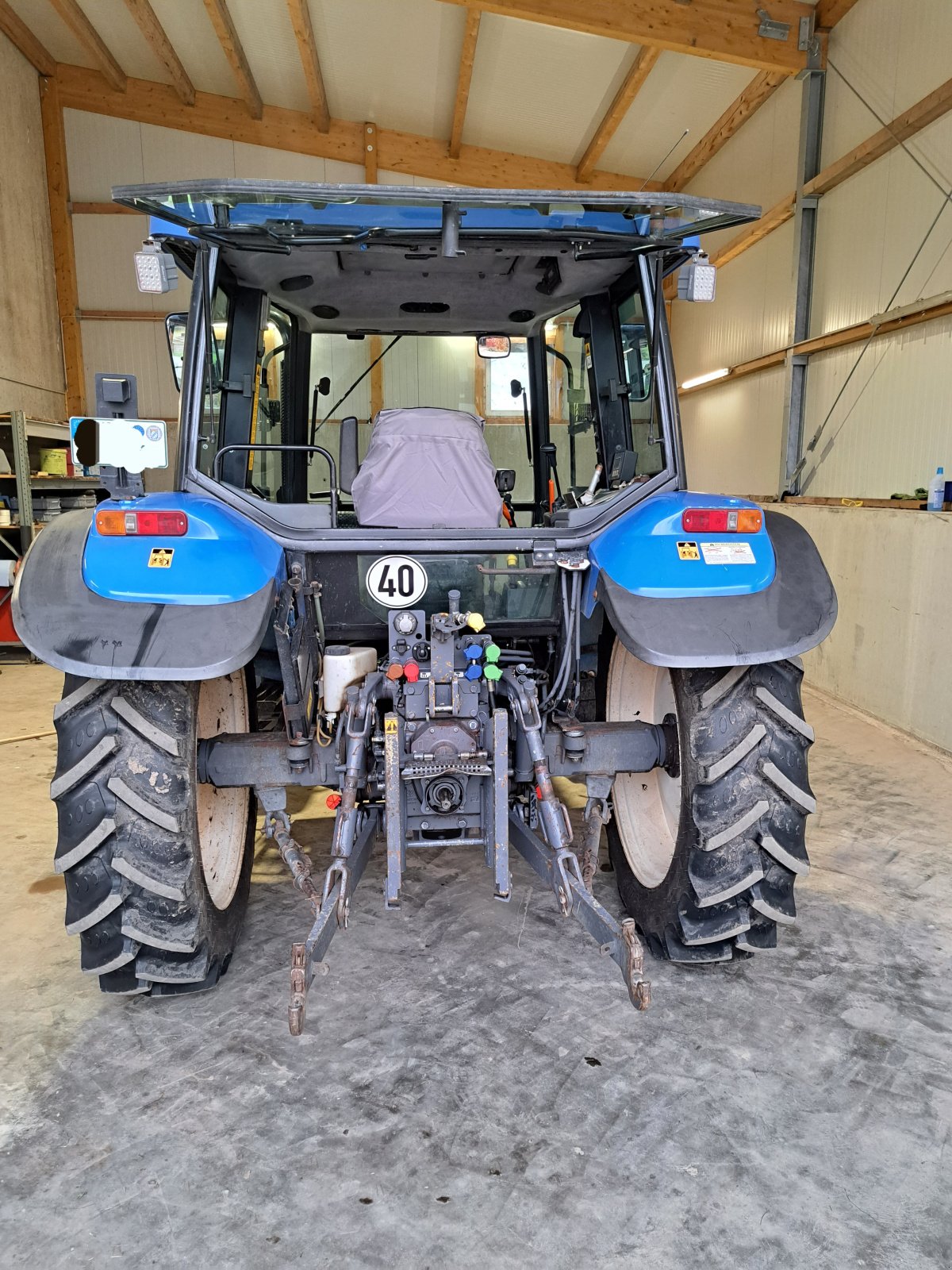 Traktor типа New Holland TL 100, Gebrauchtmaschine в Oberbibrach (Фотография 2)