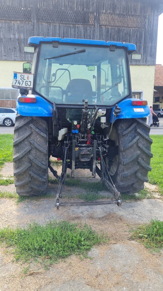 Traktor des Typs New Holland TL 70, Gebrauchtmaschine in Burgkirchen (Bild 5)