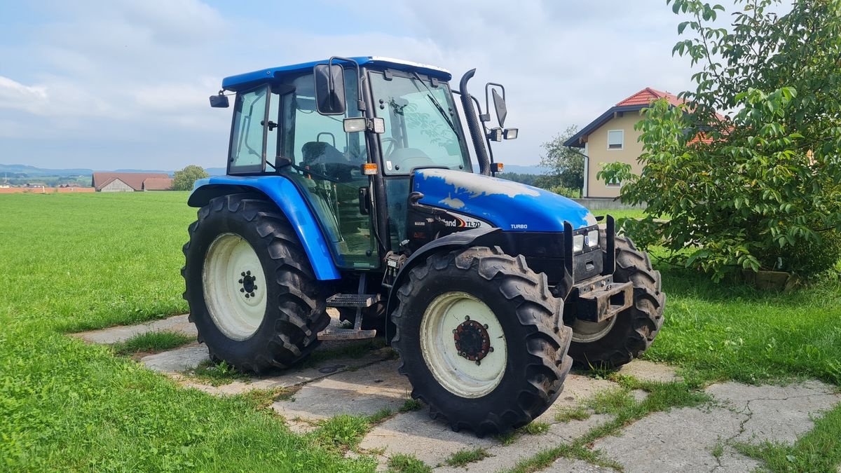 Traktor of the type New Holland TL 70, Gebrauchtmaschine in Burgkirchen (Picture 3)