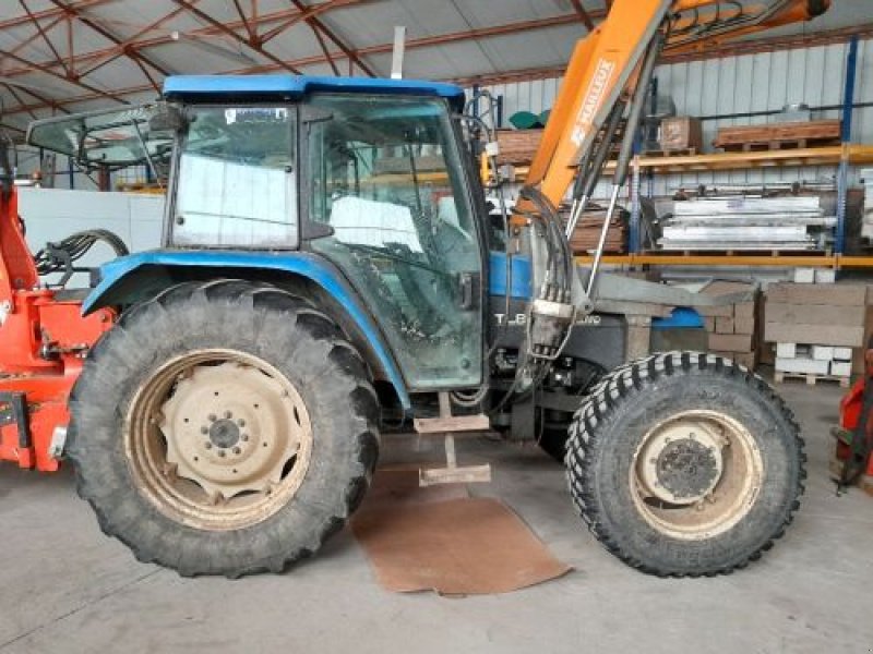 Traktor tipa New Holland TL 80, Gebrauchtmaschine u VELAINES (Slika 2)