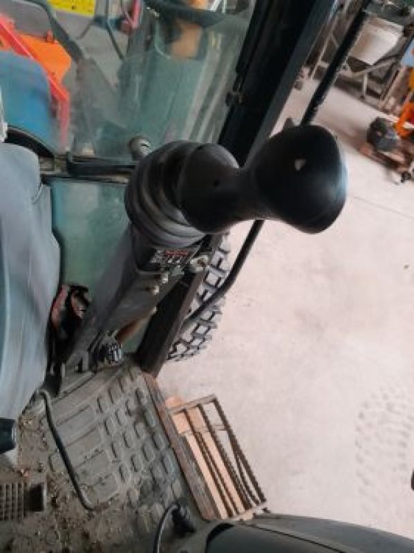 Traktor tipa New Holland TL 80, Gebrauchtmaschine u VELAINES (Slika 7)