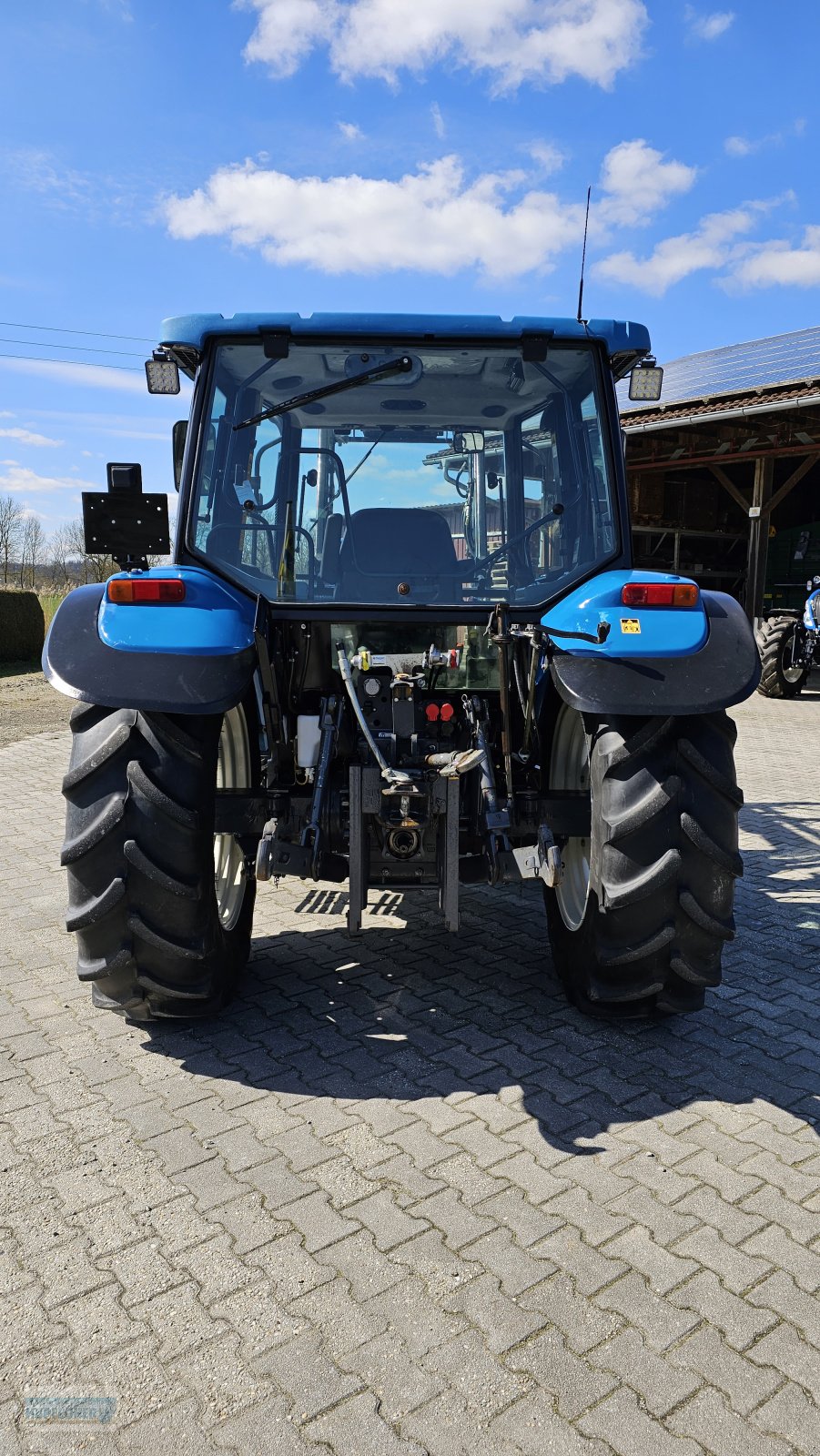 Traktor типа New Holland TL 80, Gebrauchtmaschine в Vilshofen (Фотография 4)