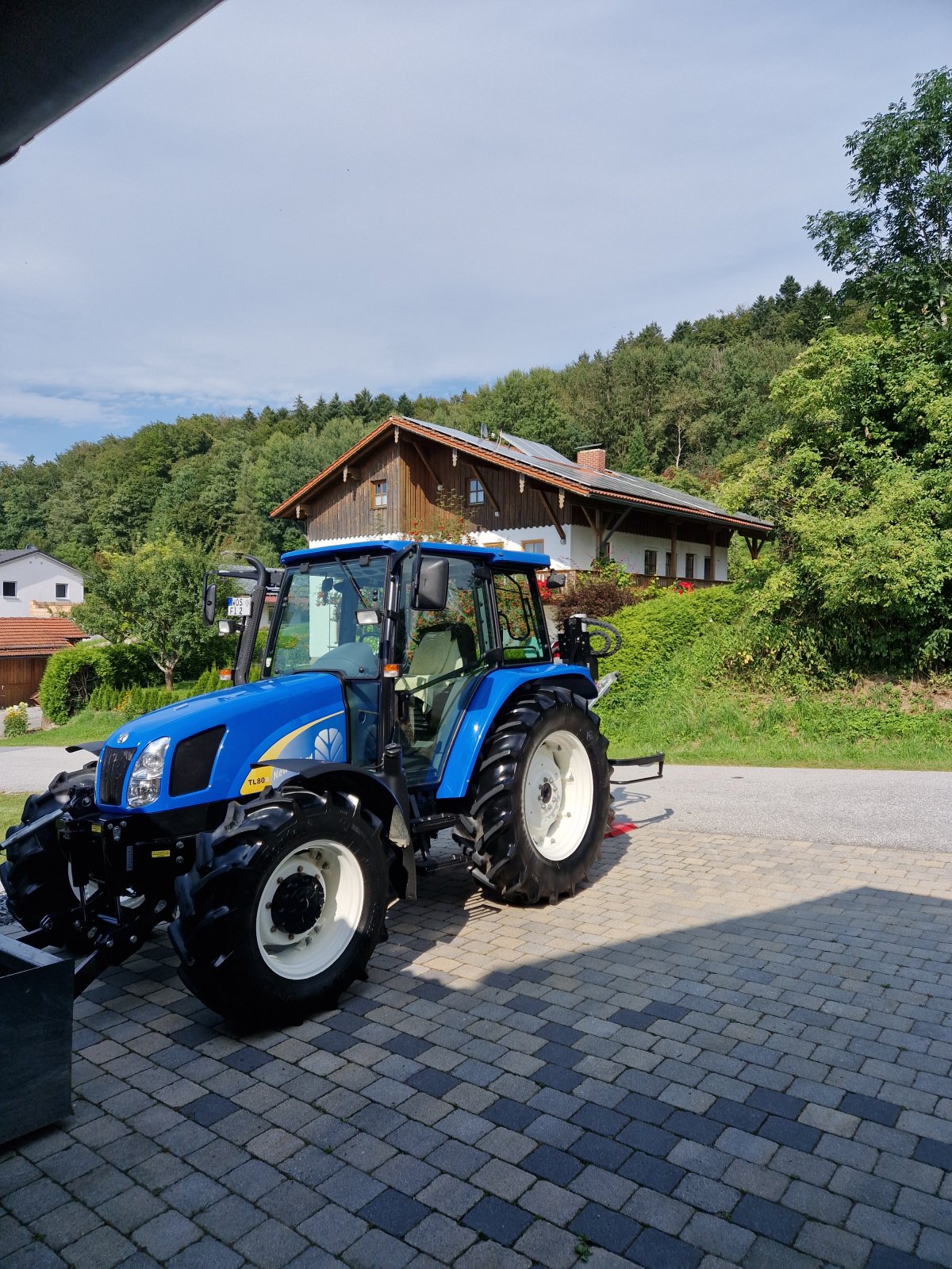 Traktor от тип New Holland TL 80, Gebrauchtmaschine в Röhrnbach (Снимка 1)