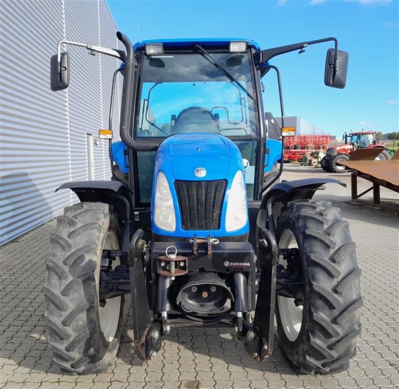 Traktor des Typs New Holland TL 90 A med front PTO, Gebrauchtmaschine in Horsens (Bild 2)