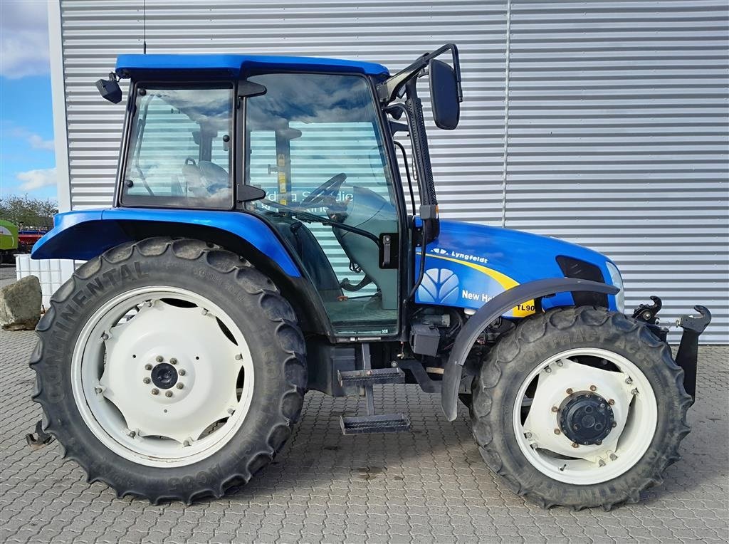 Traktor van het type New Holland TL 90 A med front PTO, Gebrauchtmaschine in Horsens (Foto 6)