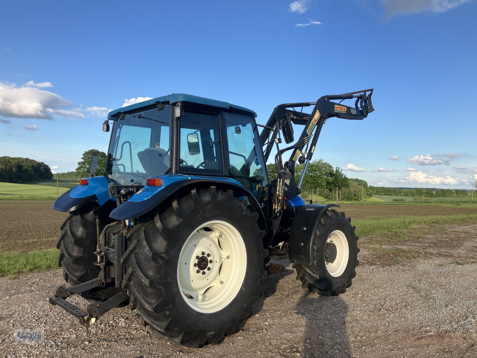 Traktor of the type New Holland TL 90, Gebrauchtmaschine in Kunde (Picture 5)